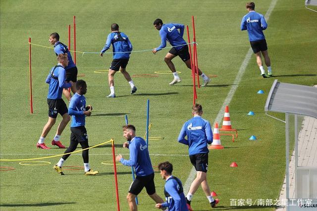 桃田贤斗当选羽联年度最佳 黄雅琼成功蝉联